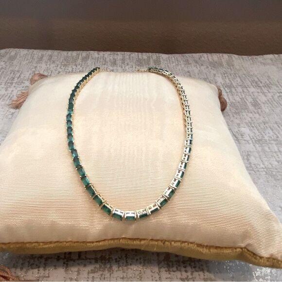 JOY DRAVECKY LOOKIN' FINE NECKLACE w/GREEN (Emerald) CUBIC ZIRCONIA STONES NWOT - Picture 5 of 9